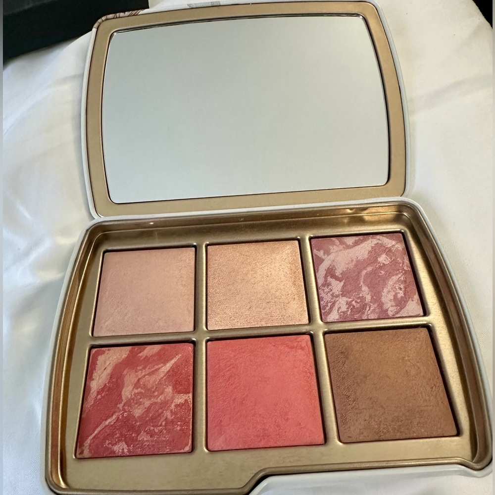 Hourglass Owl Ambient Lighting Edit Unlocked palette